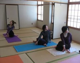 ヨガレッスン