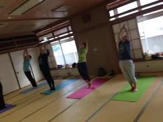横須賀汐入でのヨガレッスン風景