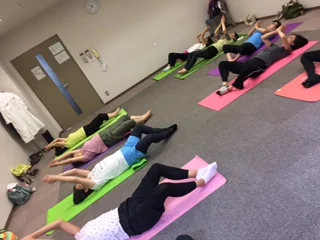 横須賀池上でのヨガレッスン風景