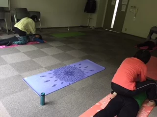 横須賀池上でのヨガレッスン風景